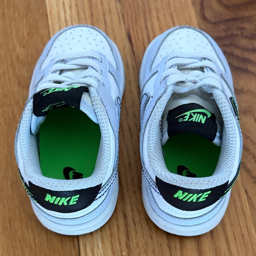 Nike Kids White and Neon Green Sneakers